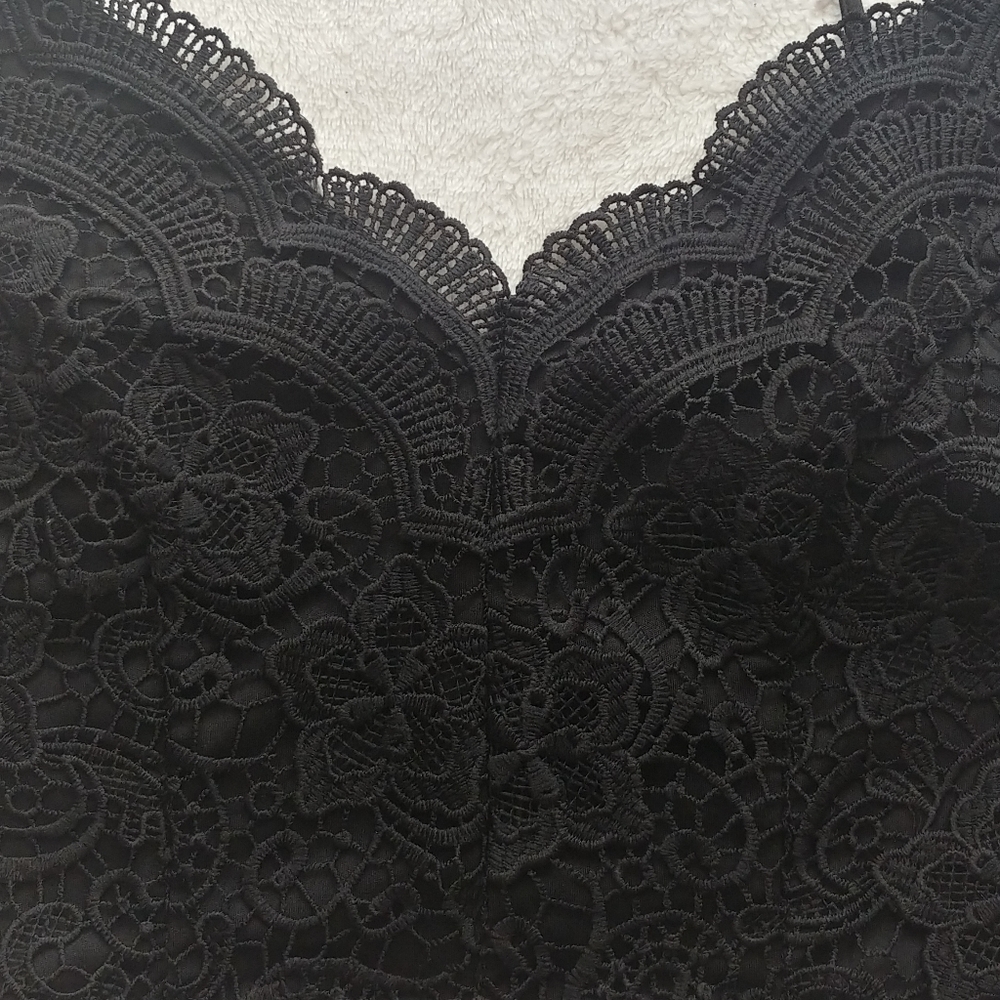 Crop Top - Picture 2 of 4